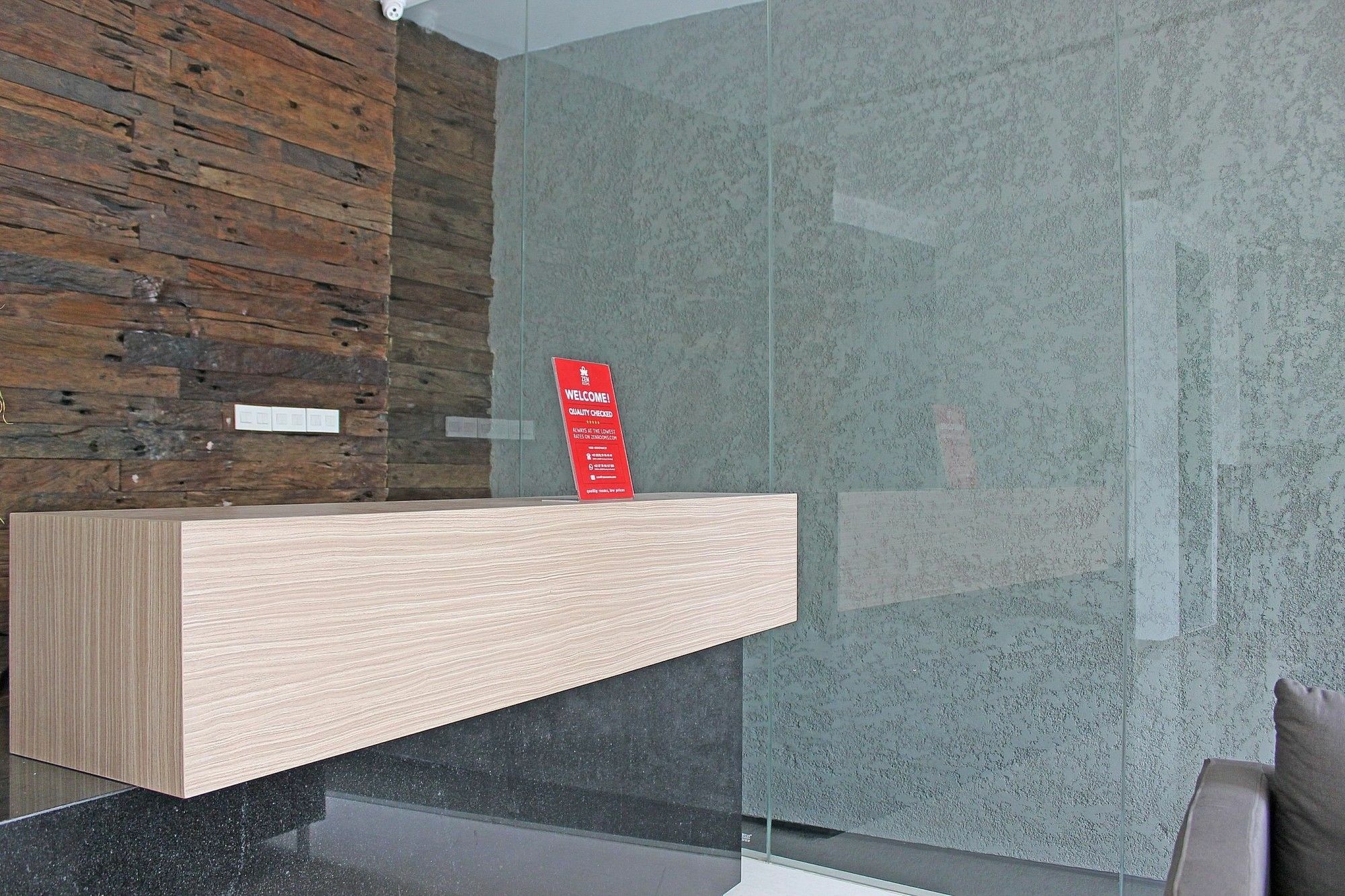 Zen Premium Sampoerna Strategic Square 2*
