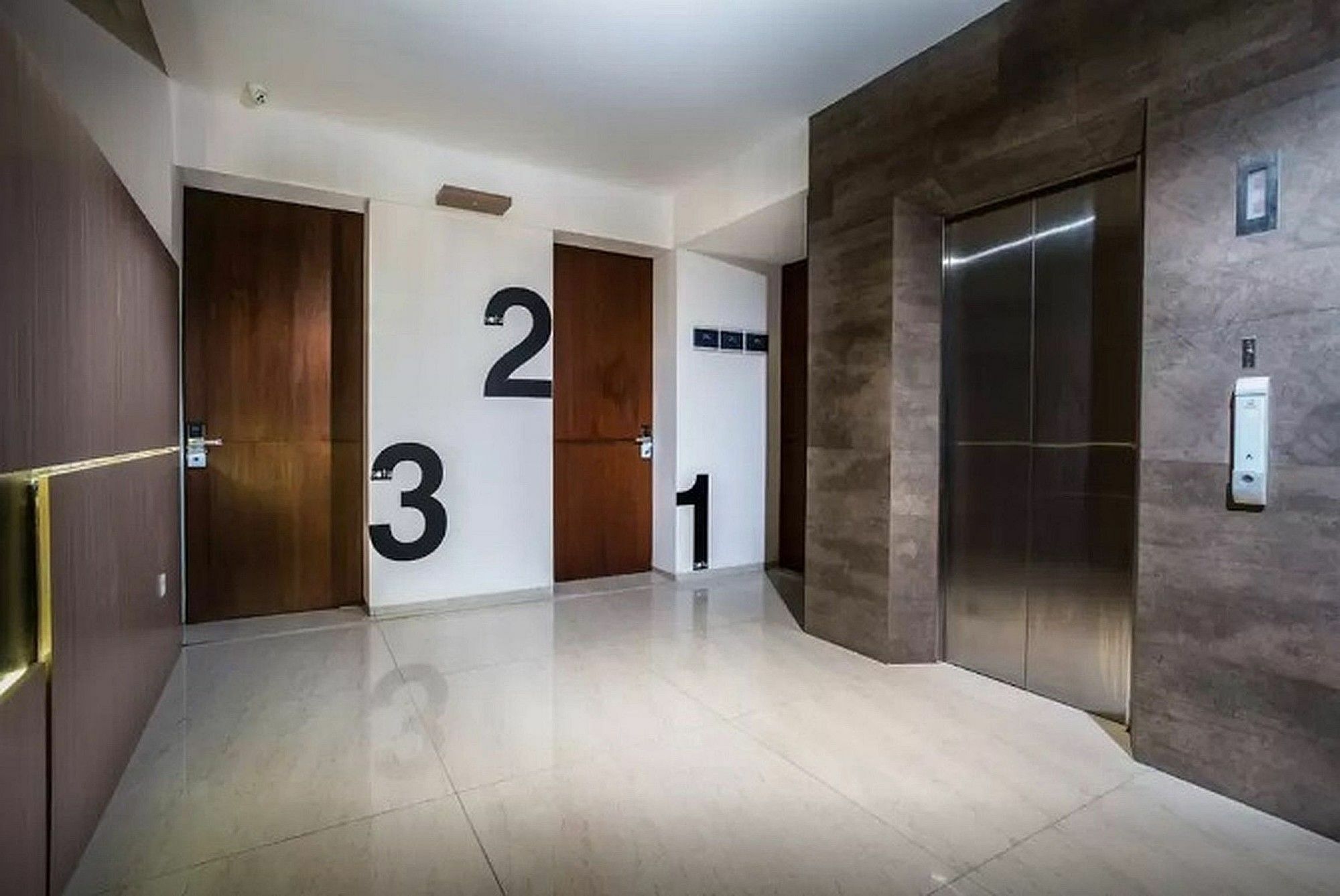 Zen Premium Sampoerna Strategic Square 2* Jakarta